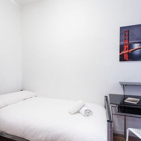 Sagrada Familia Lepant Apartment Barcelona Ngoại thất bức ảnh