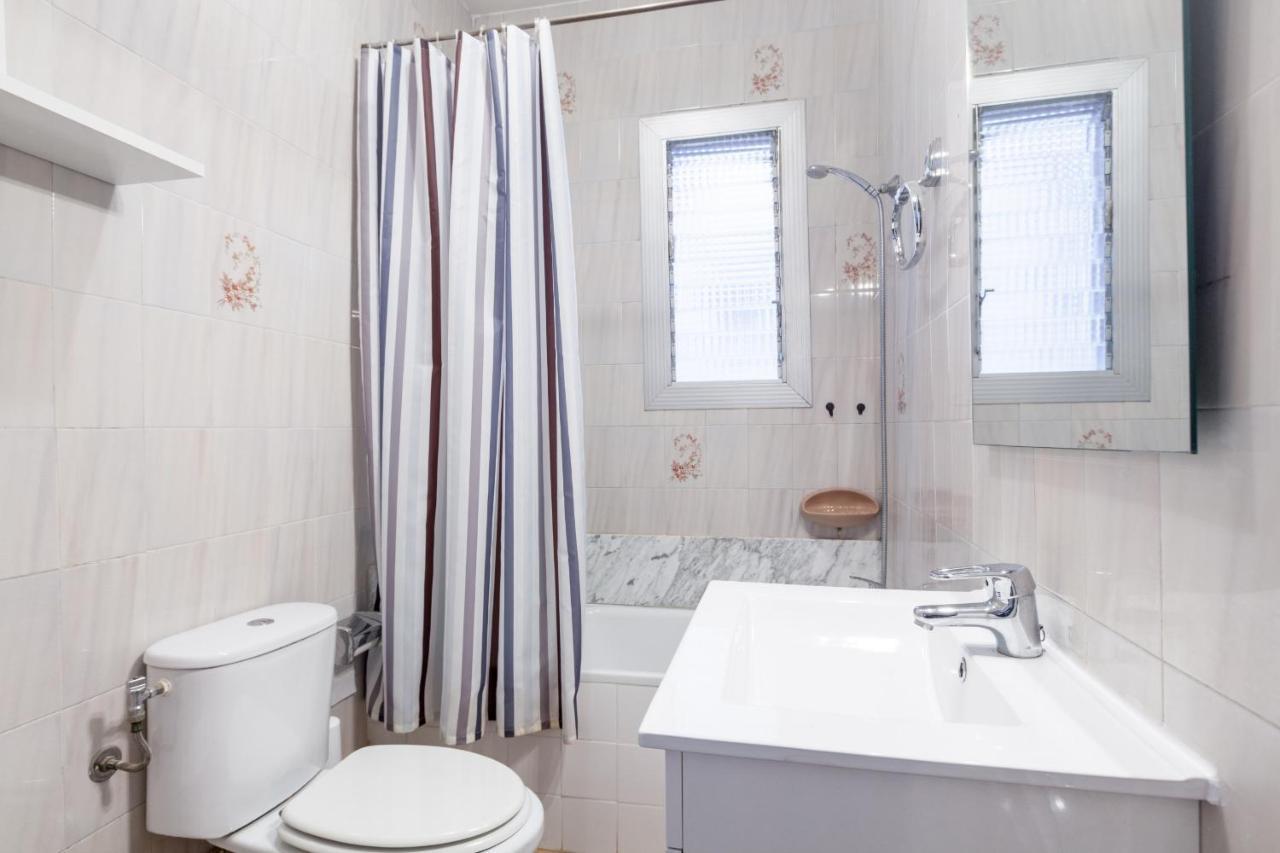 Sagrada Familia Lepant Apartment Barcelona Ngoại thất bức ảnh