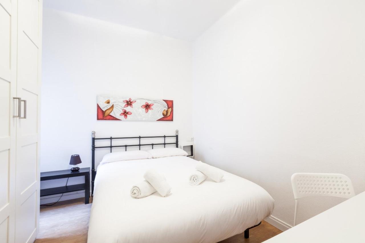 Sagrada Familia Lepant Apartment Barcelona Ngoại thất bức ảnh