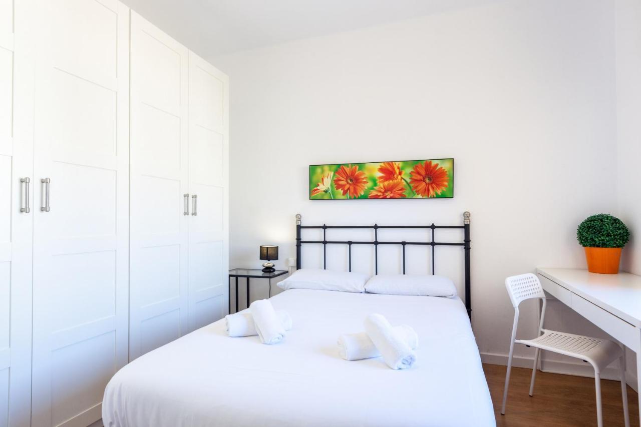 Sagrada Familia Lepant Apartment Barcelona Ngoại thất bức ảnh